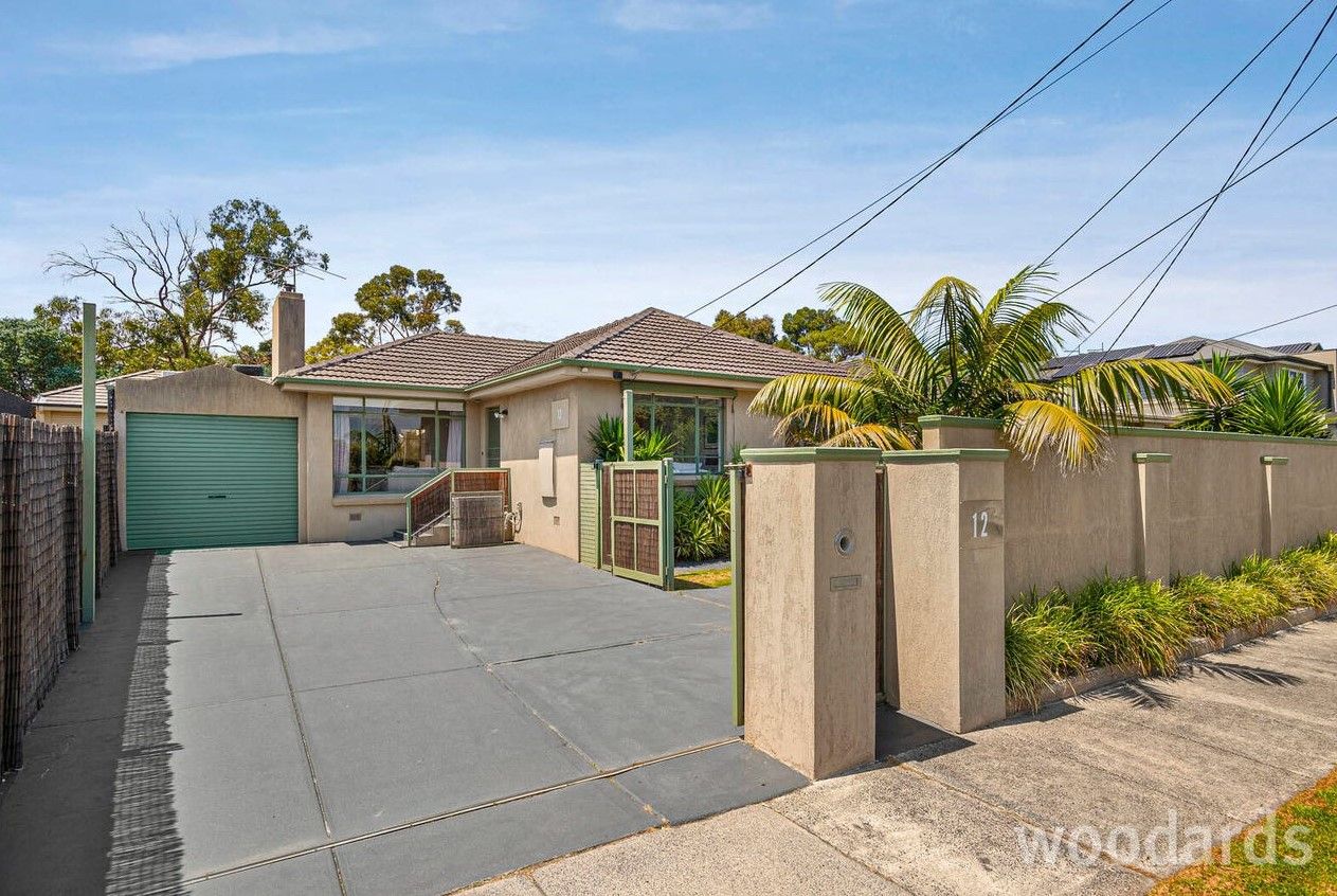 3 bedrooms House in 1/12 Hodgson Grove BENTLEIGH EAST VIC, 3165