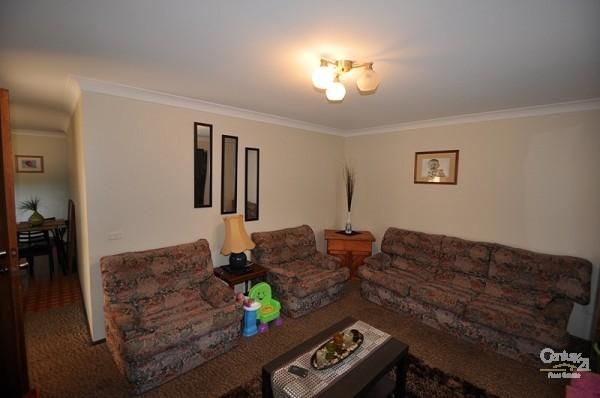 7 and 7a Springfield Way, DUBBO NSW 2830, Image 1