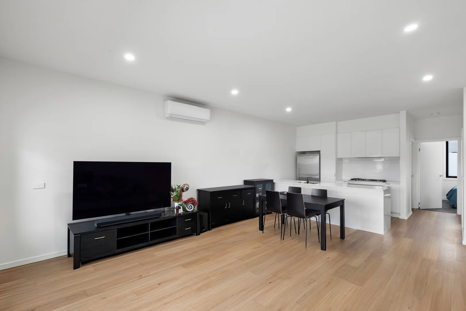 Additional image 4 of 102 Mossfiel Drive, Hoppers Crossing VIC 3029