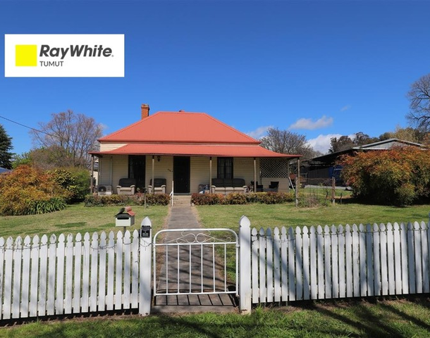 111 Tumut Street, Adelong NSW 2729