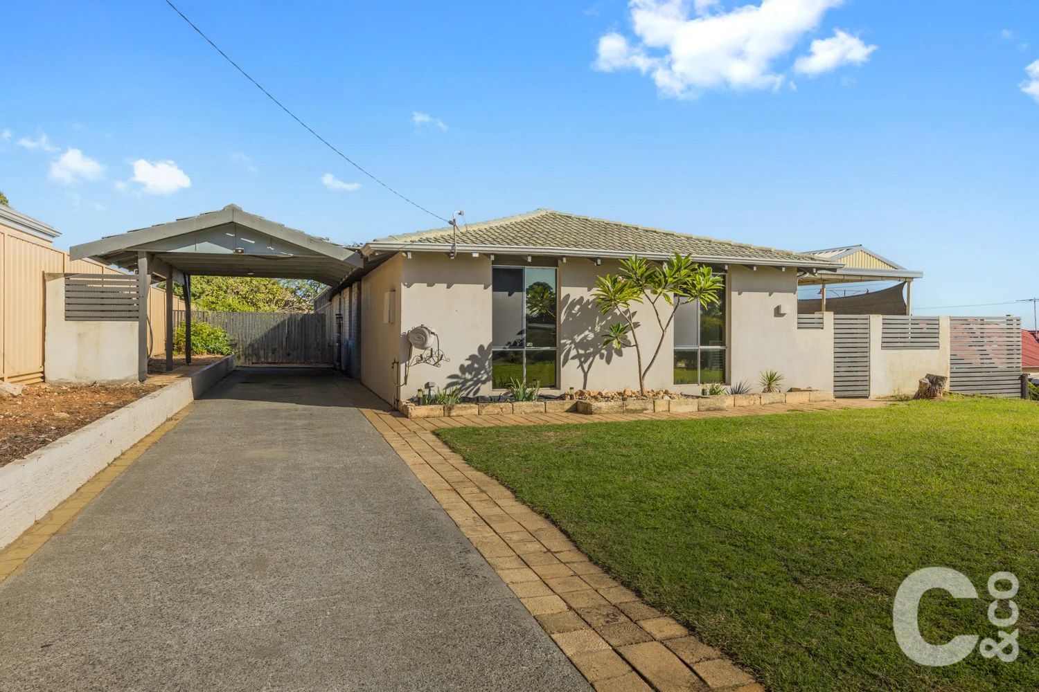 42 Woodley Way, Parmelia WA 6167