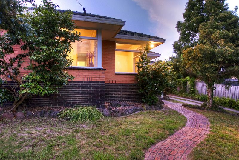 41 Highfield Road, Doncaster East Property History & Address Research