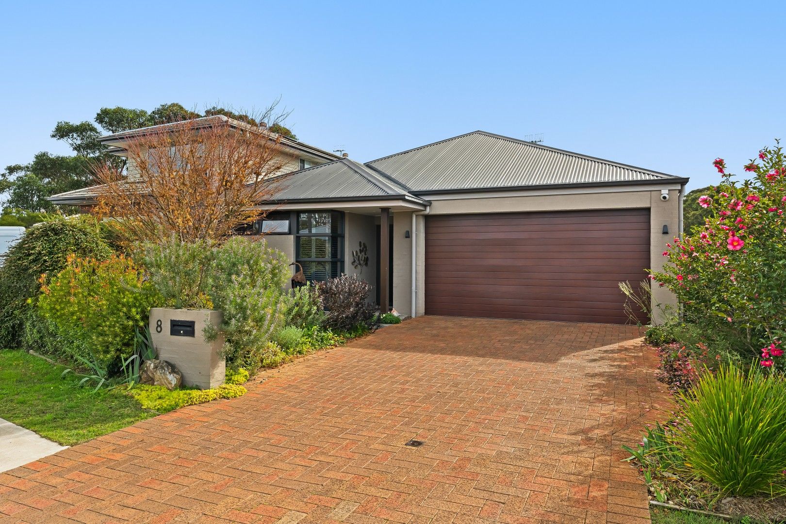 8 Parry Parade, Wyong NSW 2259, Image 0