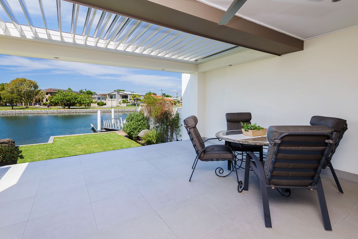 1/38 Vaggelas Crescent, Biggera Waters QLD 4216, Image 0