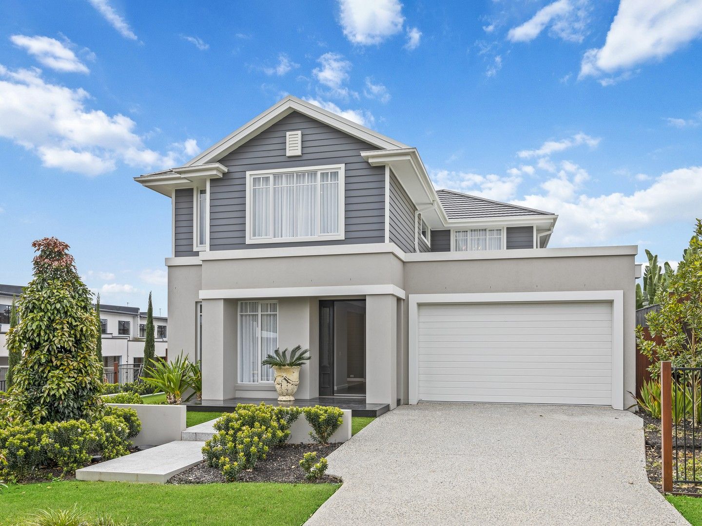 4 bedrooms House in 6 Cypress Street PARK RIDGE QLD, 4125