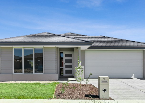 70 Dove Avenue, Winter Valley VIC 3358