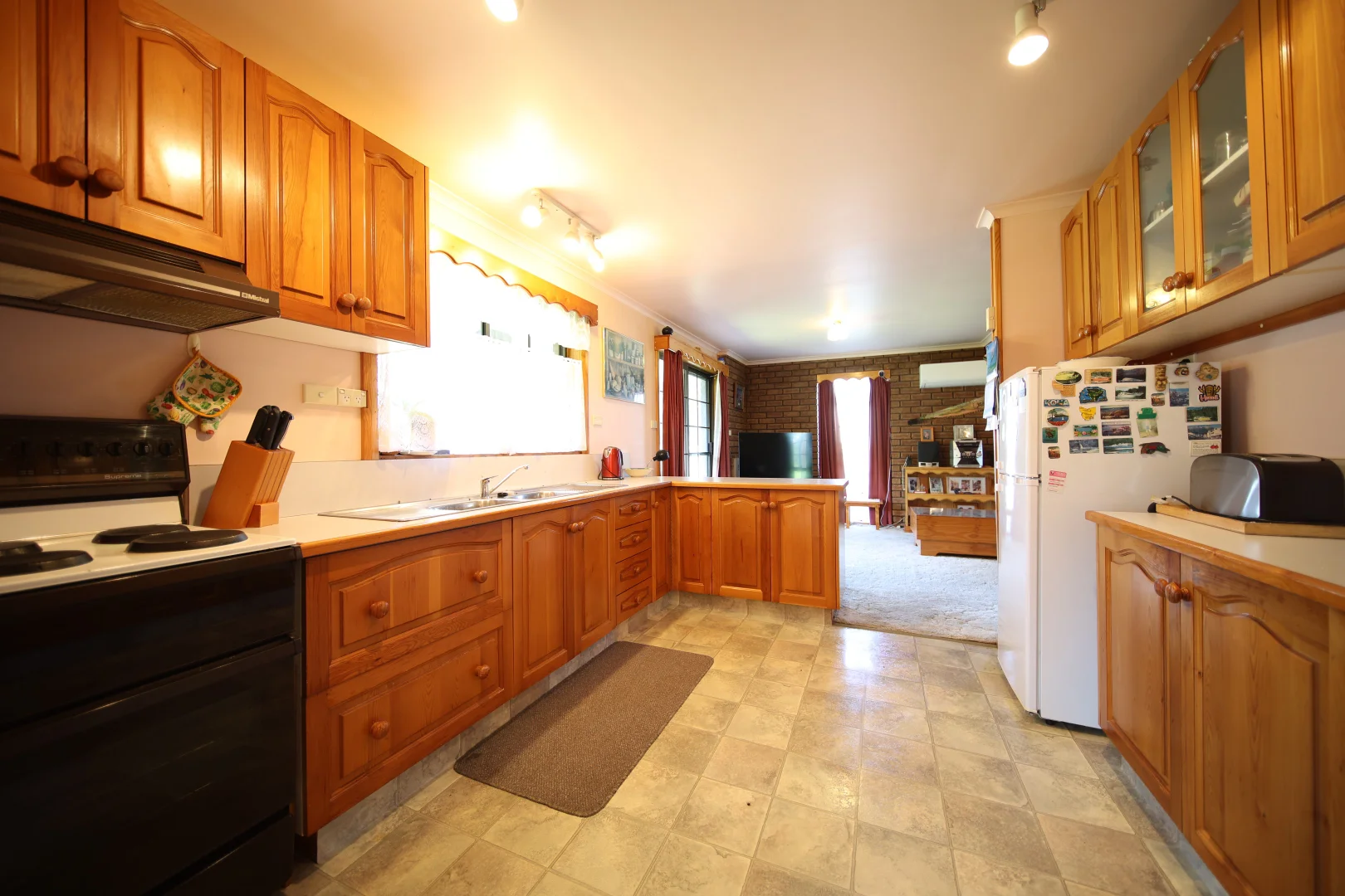 Additional image 3 of 11 Mary Street, Strahan TAS 7468