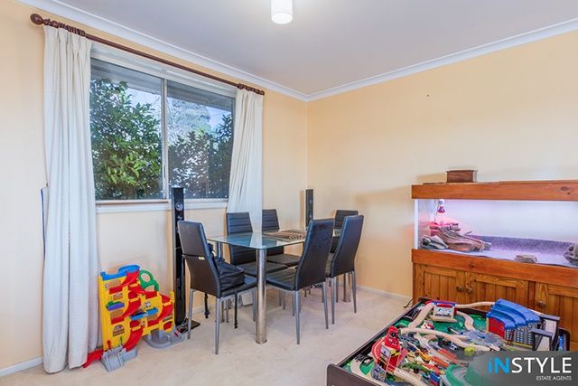 40 Dalley Crescent, Latham ACT 2615, Image 1