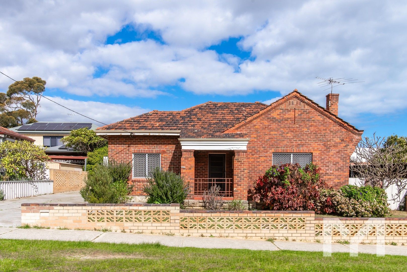 239 South Street, Beaconsfield WA 6162, Image 0