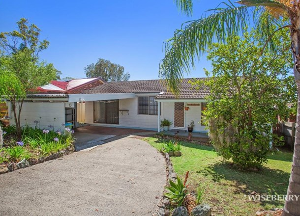 54 Dale Avenue, Chain Valley Bay NSW 2259