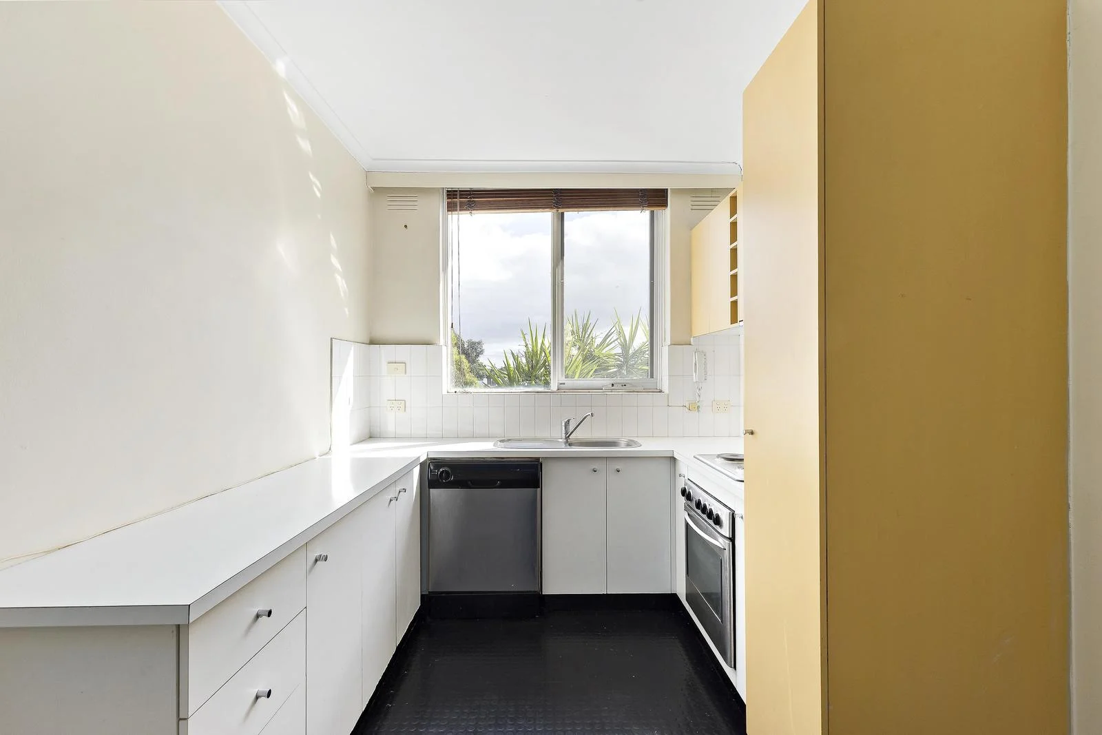 Additional image 5 of 7/6 Mckay Street, Coburg VIC 3058