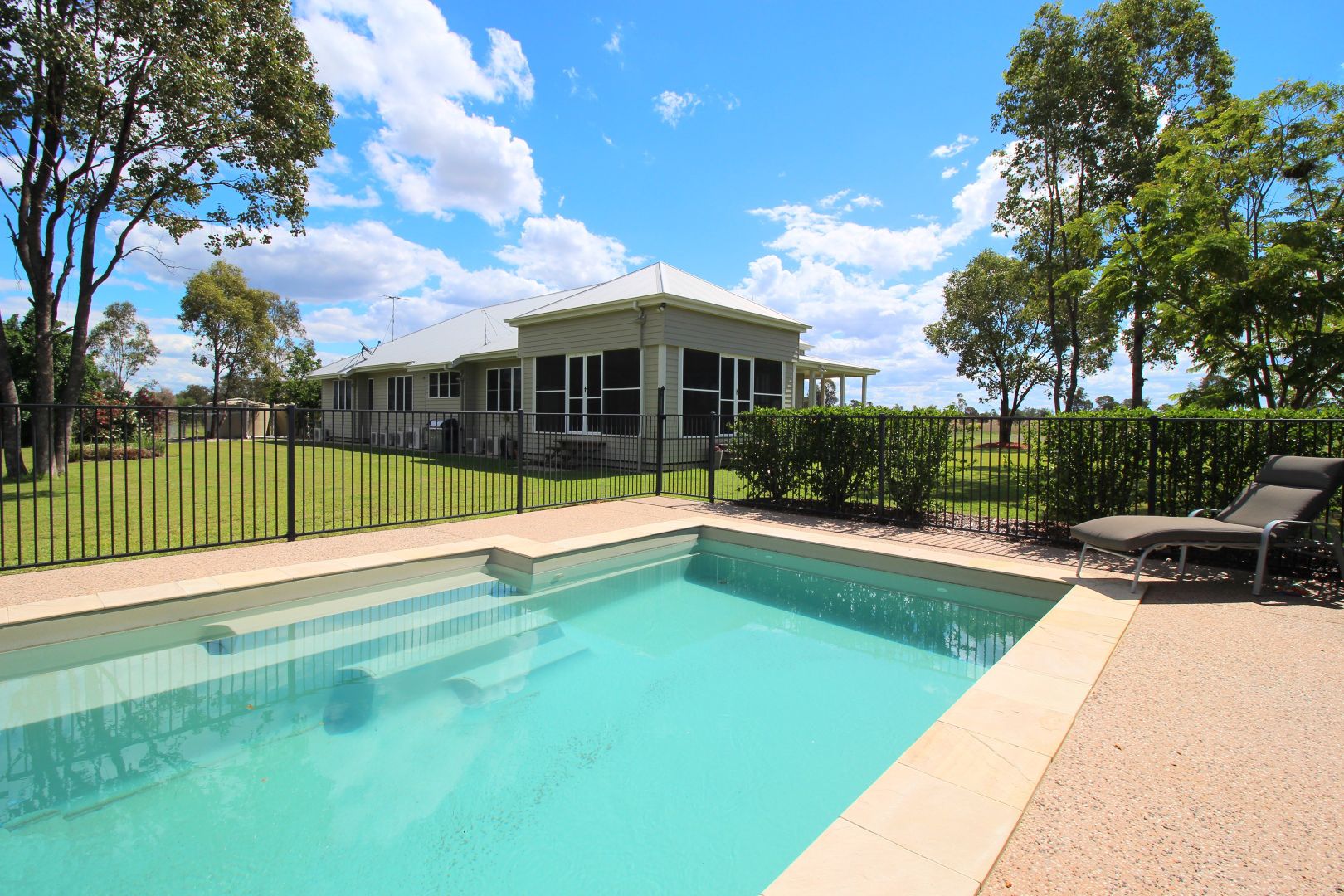 222 Glengallan Road, Emerald QLD 4720, Image 2