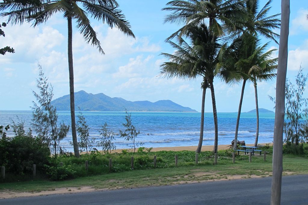 45A Banfield Parade, Wongaling Beach QLD 4852 House For Rent 400