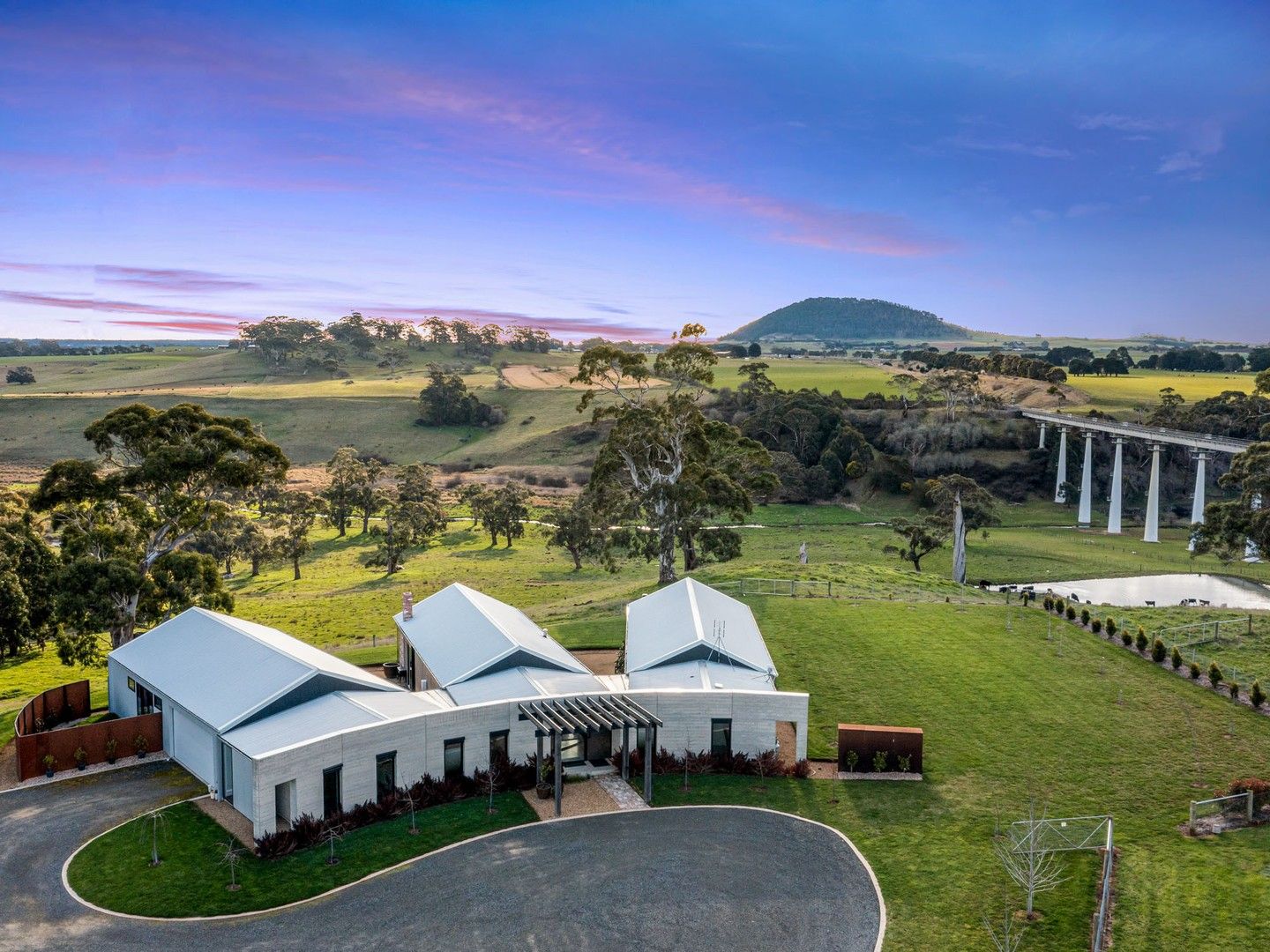 6 bedrooms Acreage / Semi-Rural in  MILLBROOK VIC, 3352