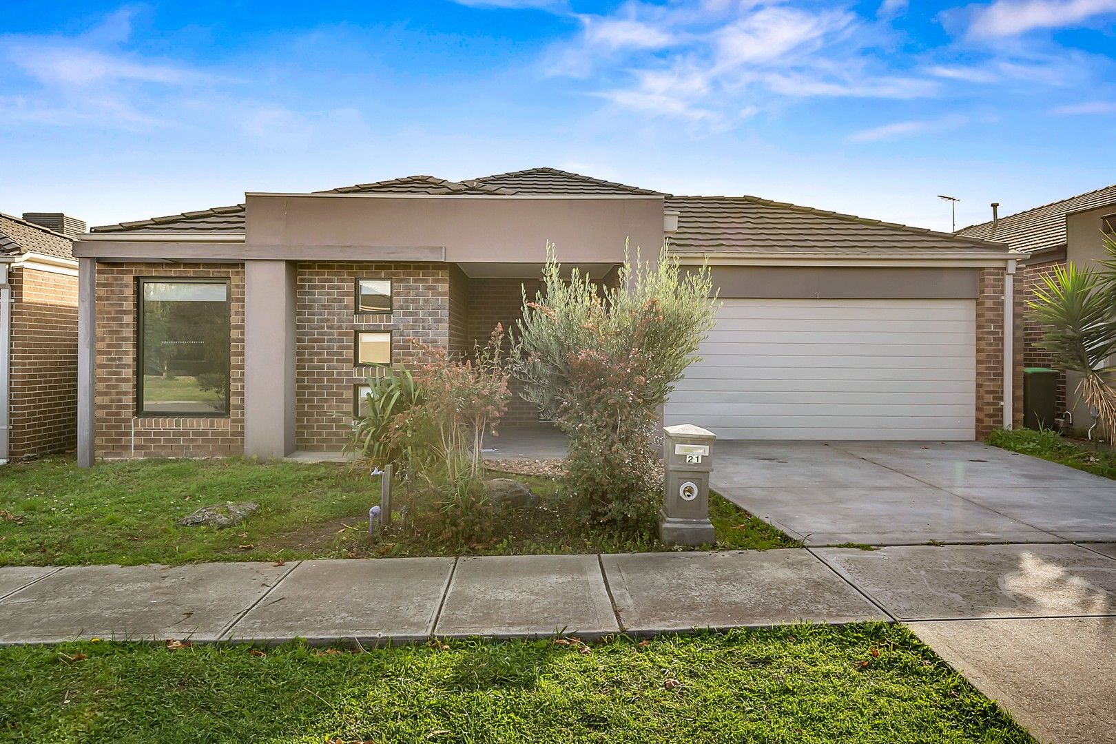 21 Oakgrove Drive, Craigieburn VIC 3064, Image 0