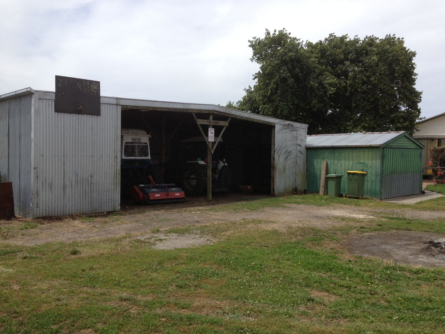 215 Eight Mile Road, NAR NAR GOON VIC 3812, Image 1