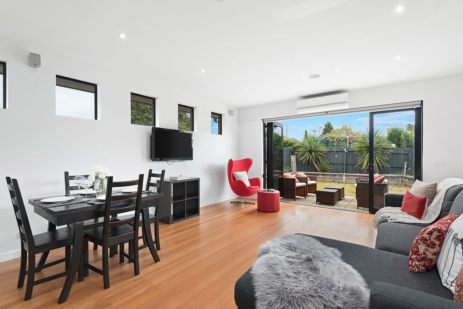 2/1 Poplar Crescent, Bellfield VIC 3081, Image 1