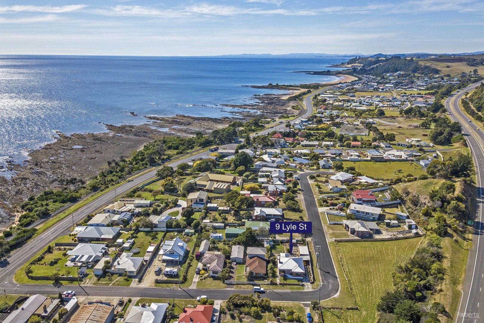 9 Lyle Street, Sulphur Creek TAS 7316, Image 0