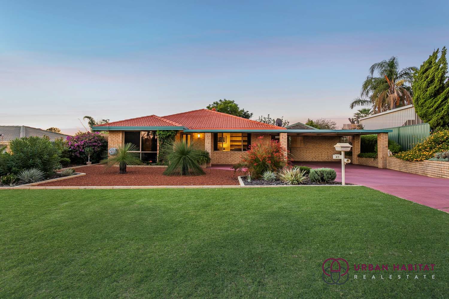 31 Tunnicliffe Street, Parmelia WA 6167, Image 1