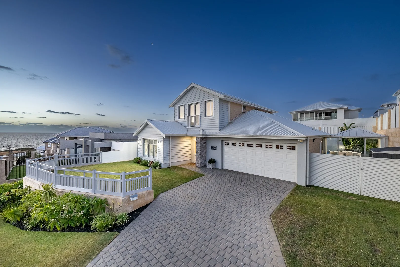 4 Crowsnest Way, Jindalee WA 6036