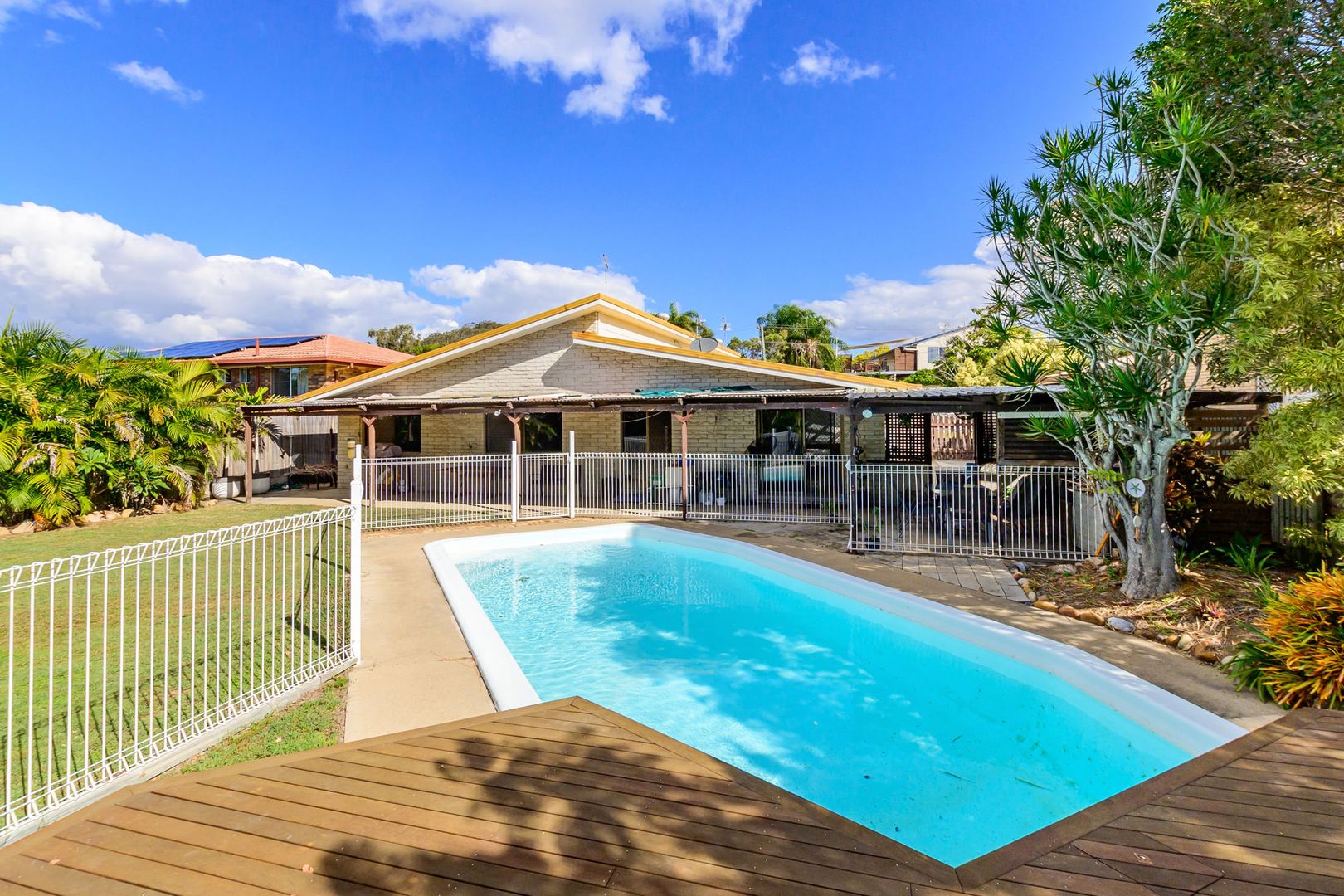 4 Jupiter Street, Telina QLD 4680, Image 1