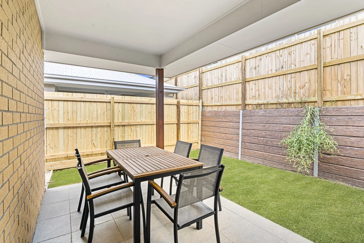 Additional image 13 of 1/36 Friendship Mews, White Rock QLD 4306