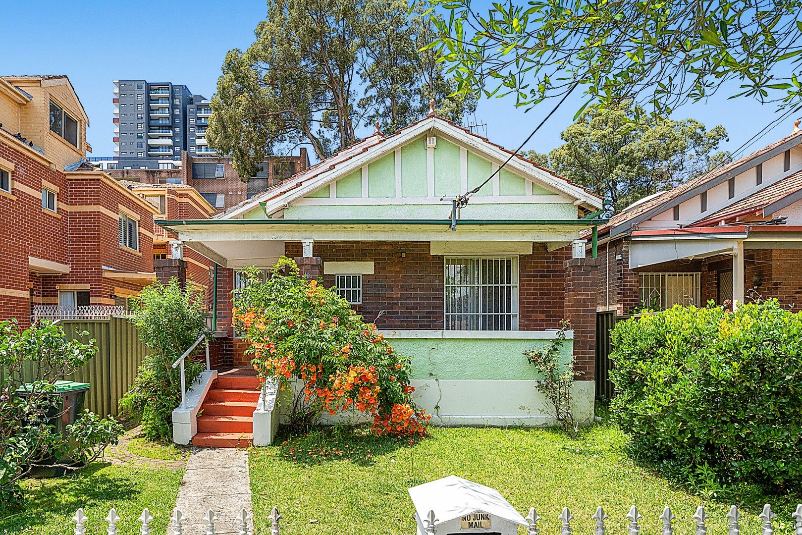 10 Stanley Street, Burwood NSW 2134 Domain