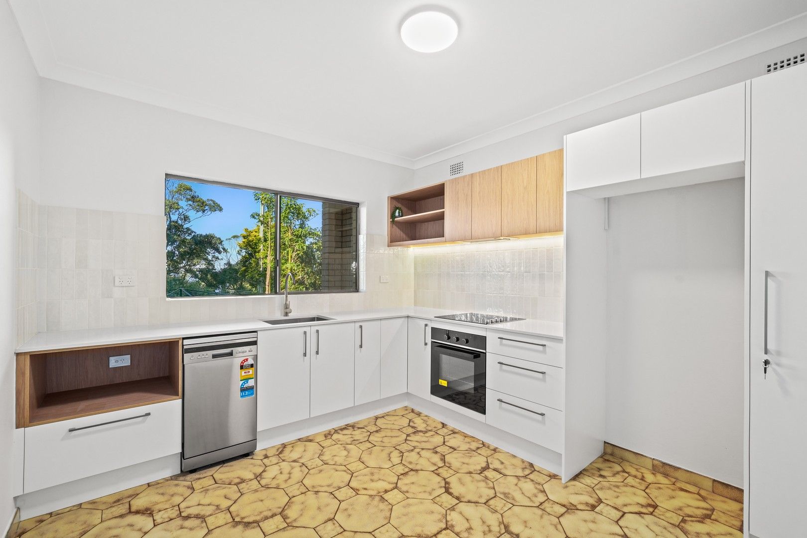 22 Warri Cres, Macmasters Beach NSW 2251, Image 2