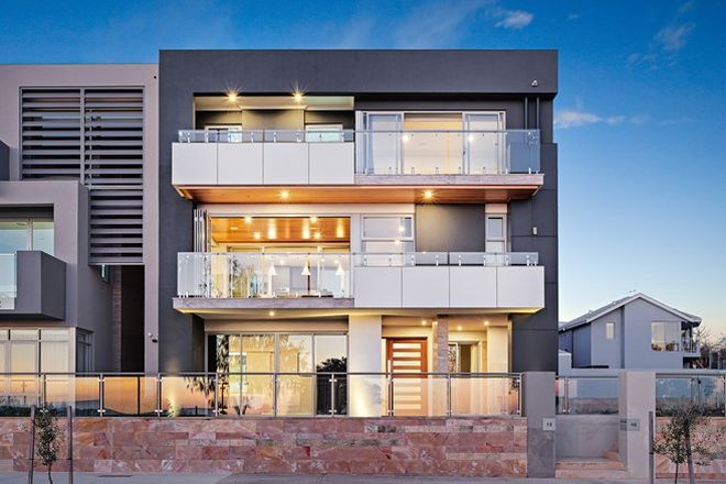 Picture of 12 Socrates Parade, NORTH COOGEE WA 6163