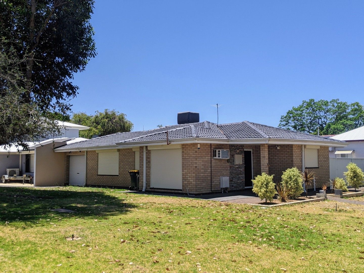 3 bedrooms House in 2 Maude Street EAST VICTORIA PARK WA, 6101