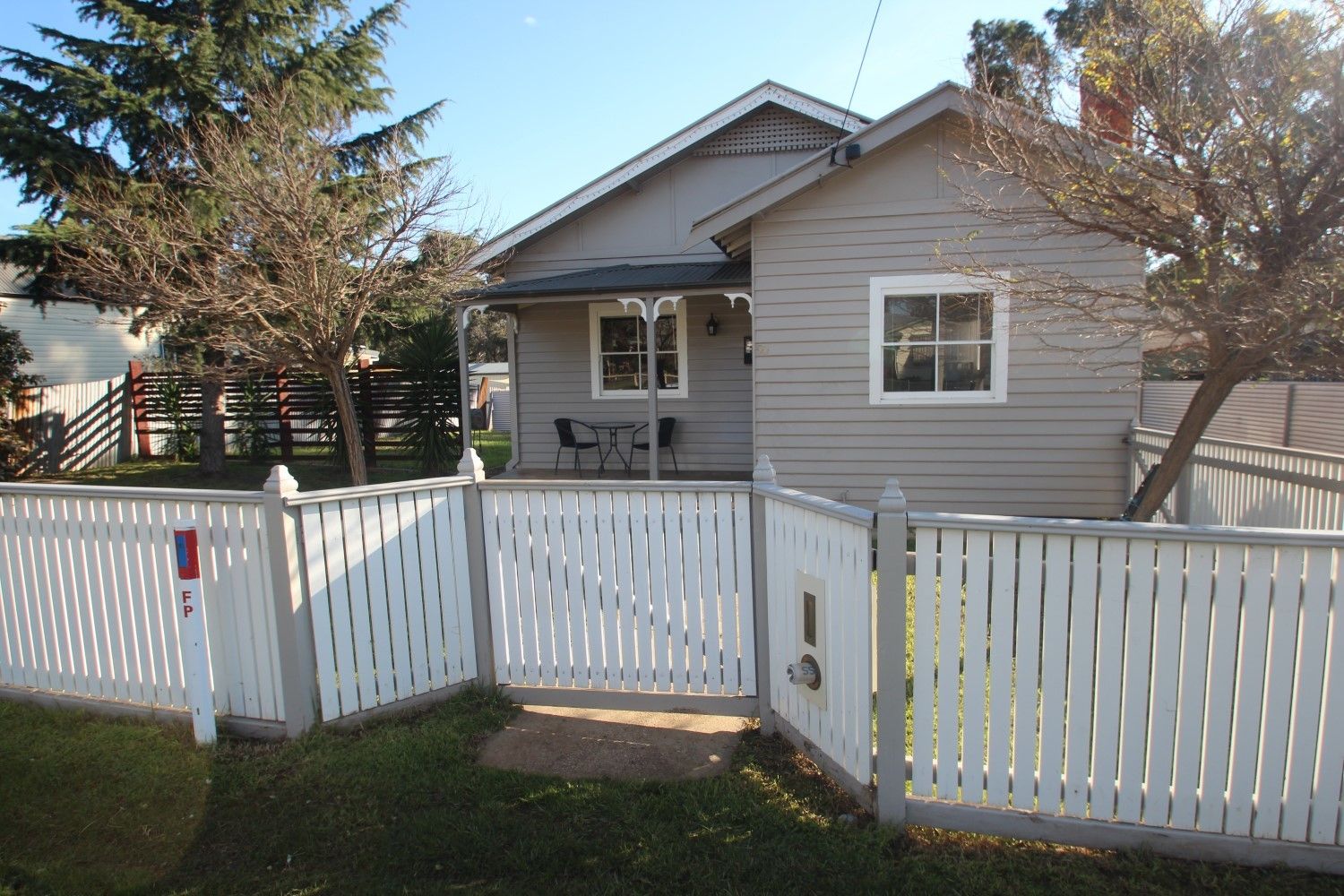 2 bedrooms House in 50 Derby Road MARYBOROUGH VIC, 3465
