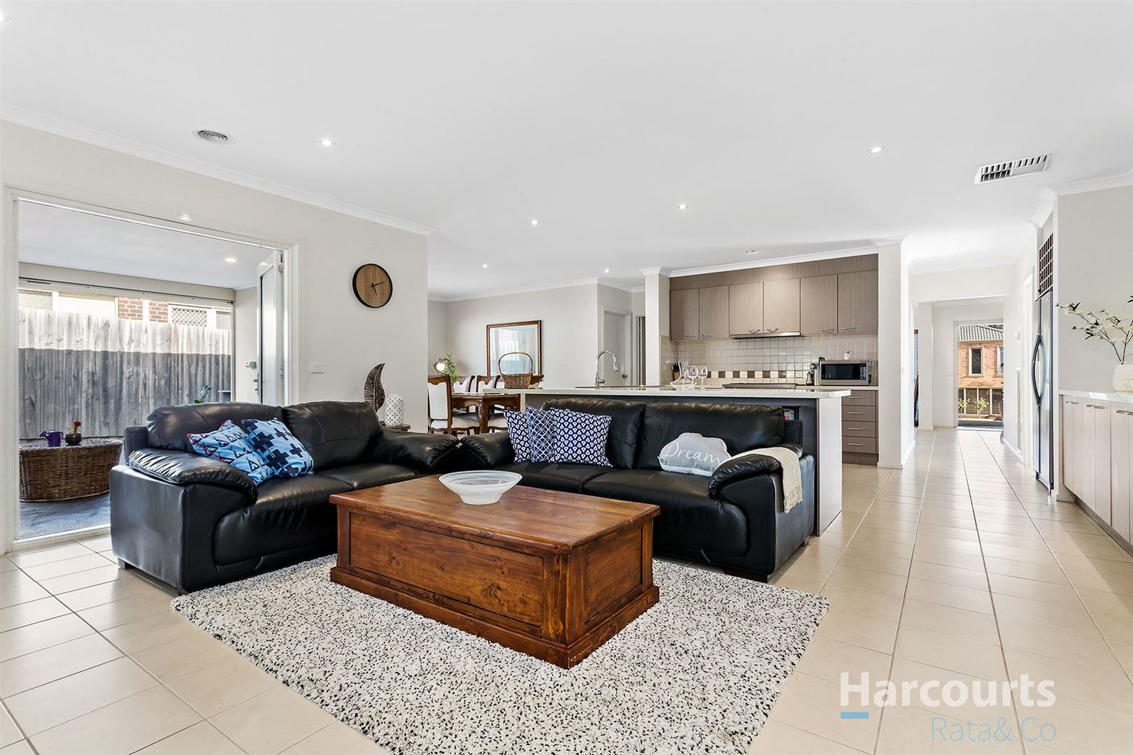 3 Sabre Way, South Morang VIC 3752, Image 2