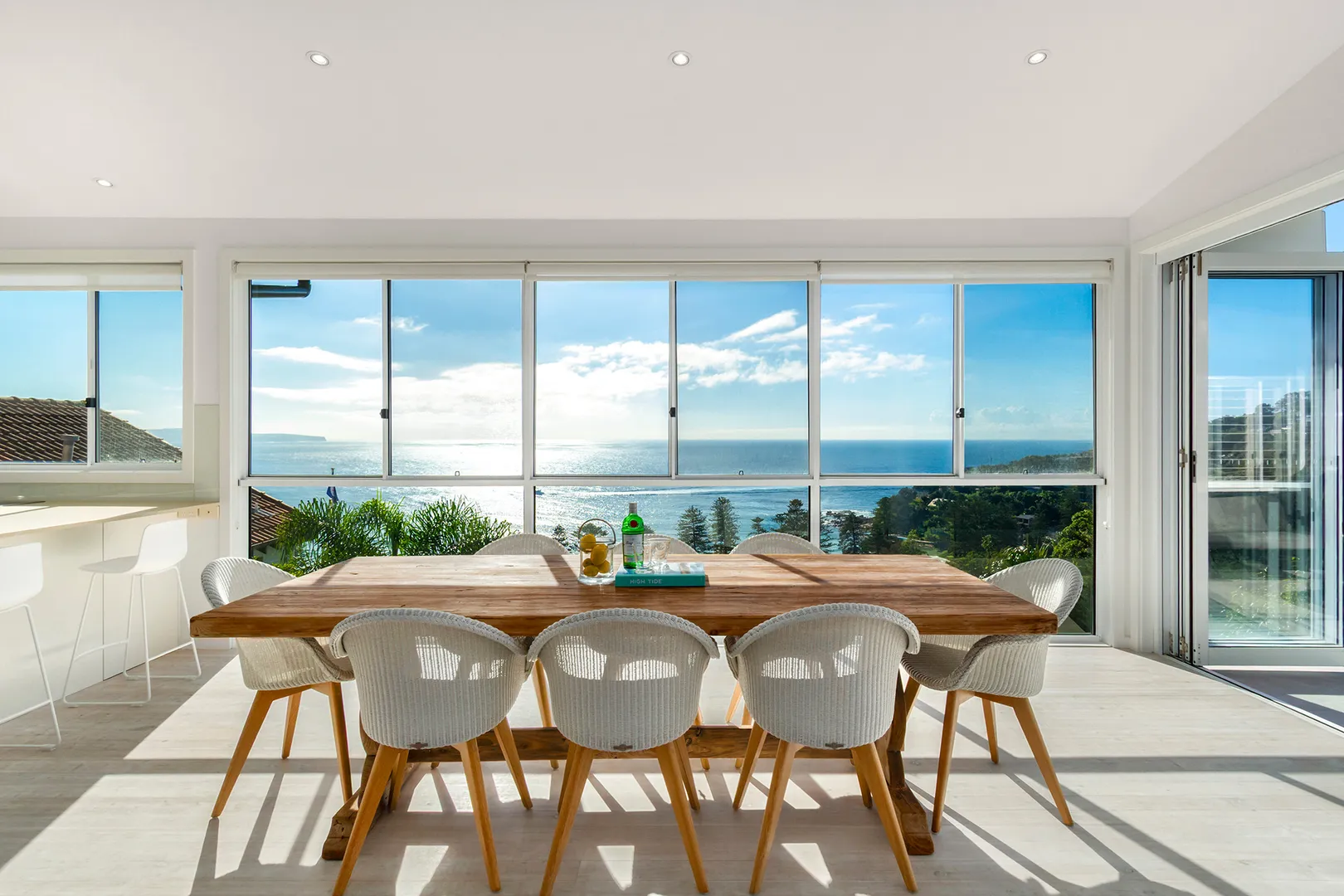 Coastal Retreat with Scenic Palm Beach Views - Widok 2