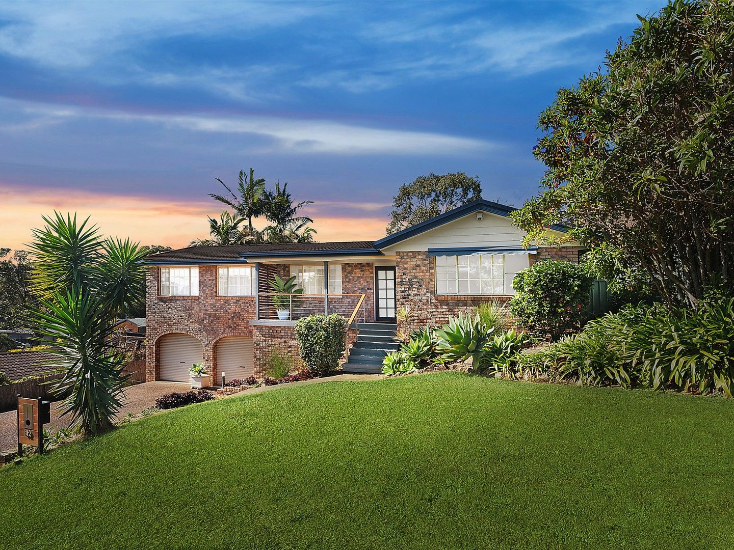 3 bedrooms House in 62 Yarranabee Road PORT MACQUARIE NSW, 2444