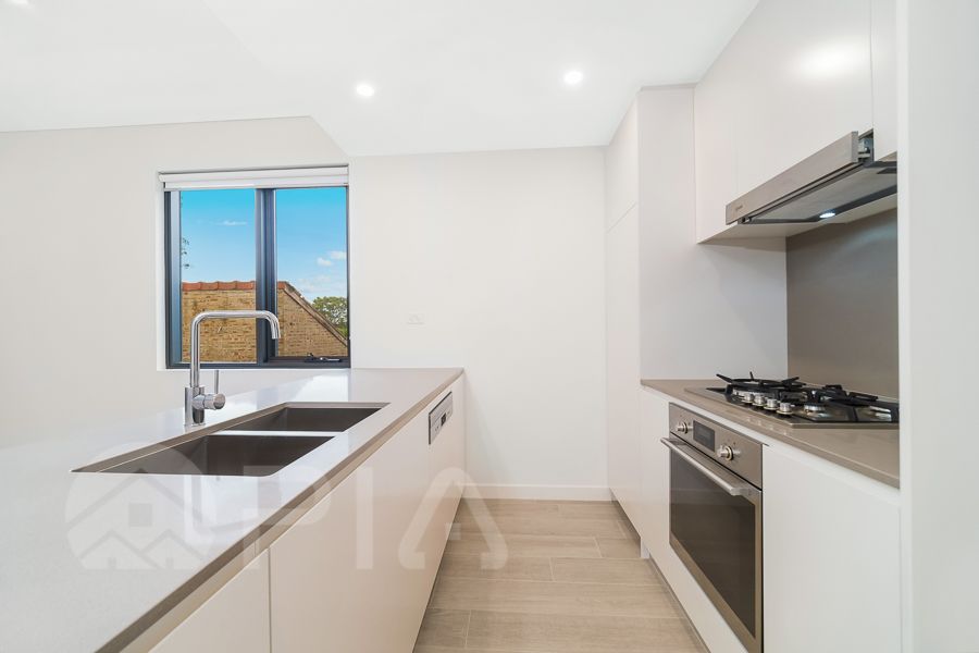 3 bedrooms Apartment / Unit / Flat in 4.12/19-25 Robey Street MASCOT NSW, 2020