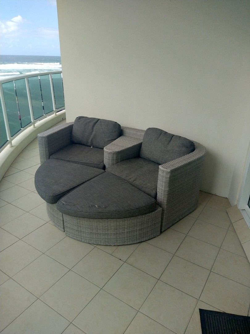 2 bedrooms Apartment / Unit / Flat in 5 Woodroffe Ave MAIN BEACH QLD, 4217