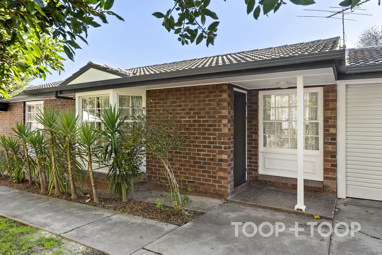 2/4 L'Estrange Street, Glenside SA 5065, Image 1