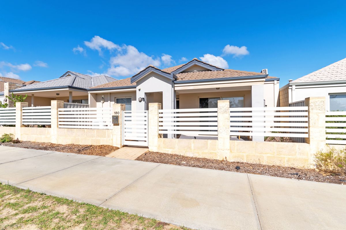 3 bedrooms House in 180 Lukin Drive RIDGEWOOD WA, 6030