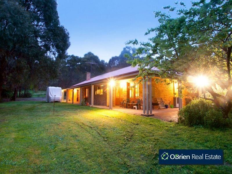 8 Sugarloaf Road, Beaconsfield Upper VIC 3808, Image 1