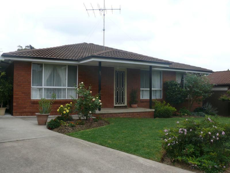 29 Cuscus Place, St Helens Park NSW 2560