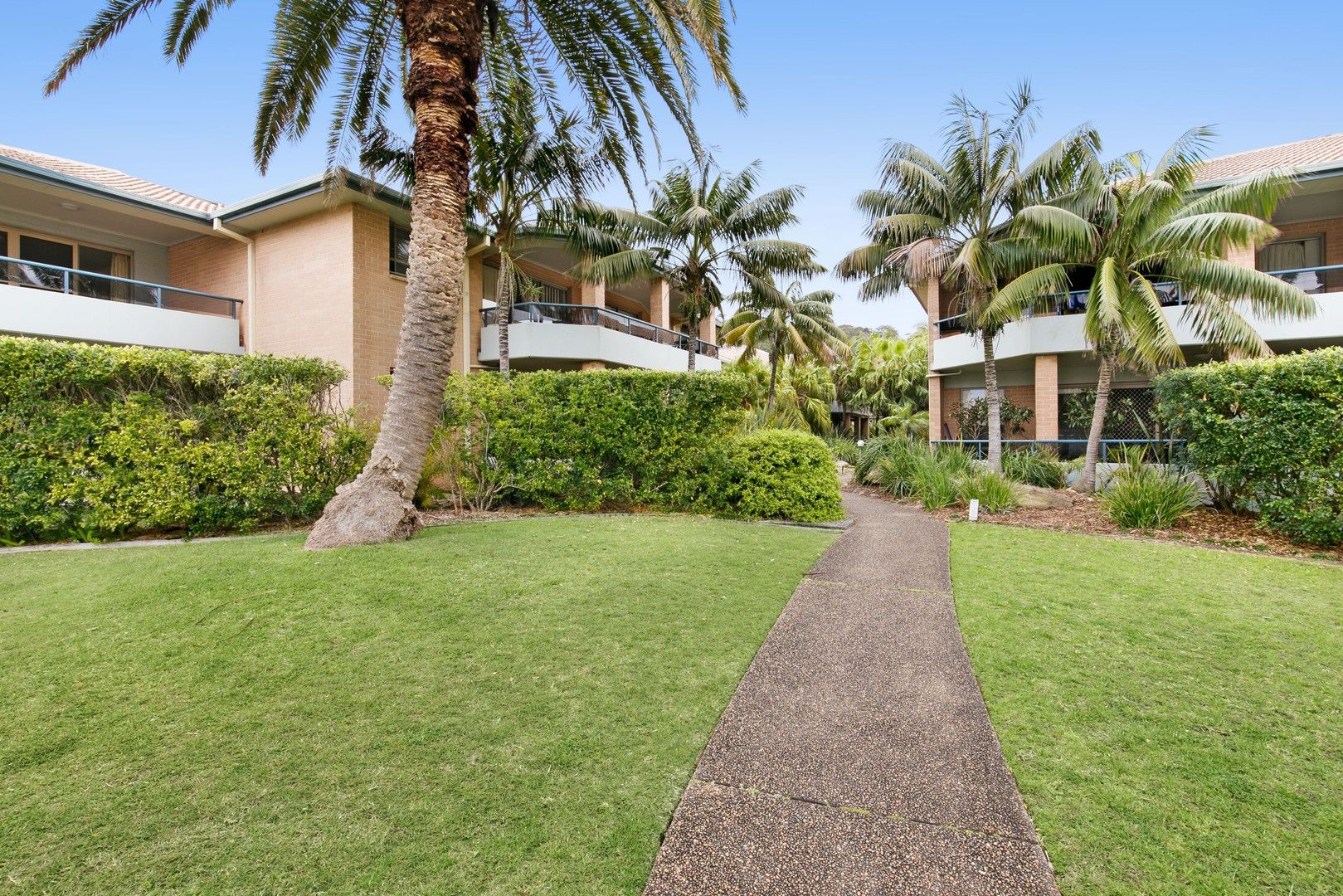 2 bedrooms Apartment / Unit / Flat in 2/1235 Pittwater Road NARRABEEN NSW, 2101