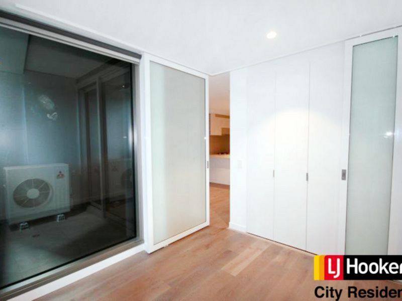 2 bedrooms Apartment / Unit / Flat in 1408/605 Lonsdale Street MELBOURNE VIC, 3000