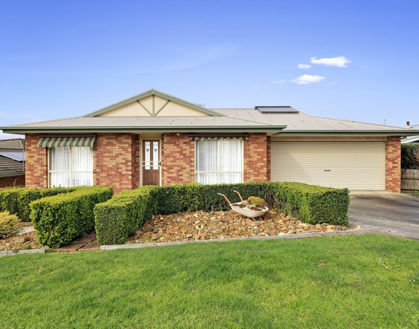 11 Warralong Court, Leongatha VIC 3953