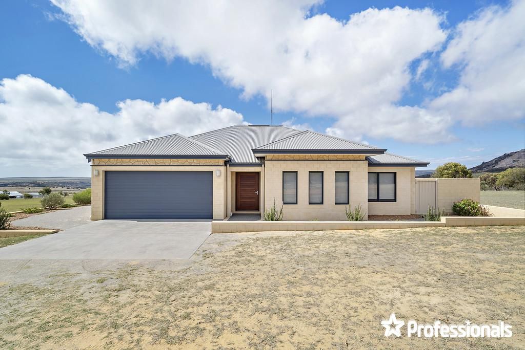 3 bedrooms House in 207 Eliza Shaw Drive WHITE PEAK WA, 6532