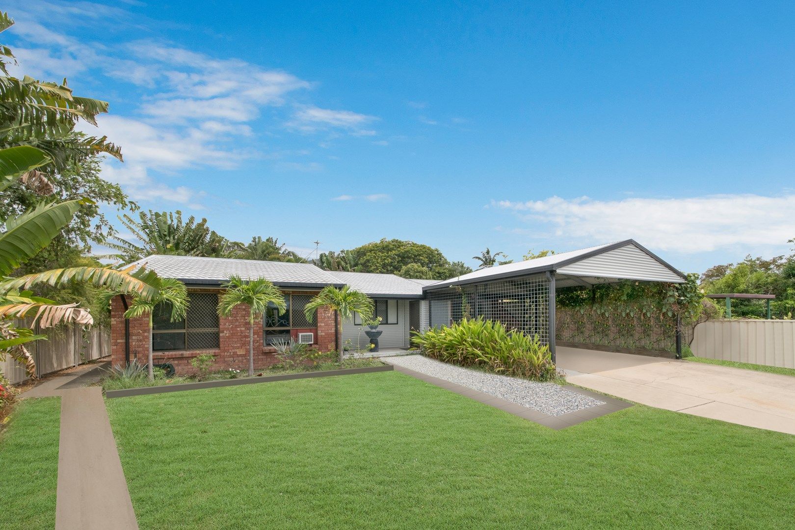 3 bedrooms House in 3 Banyan Court ANNANDALE QLD, 4814