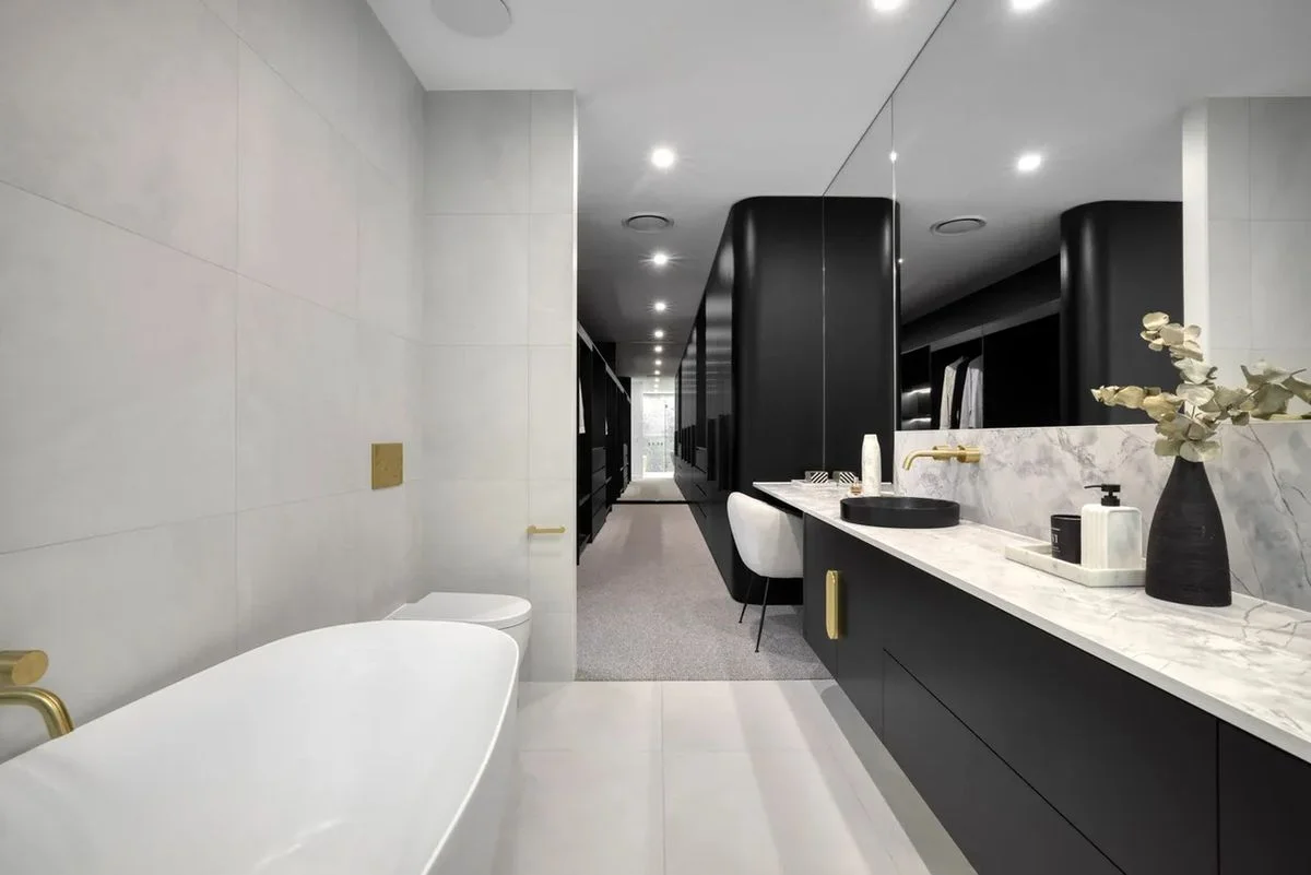 Additional image 10 of 24b Milton Ave, Paradise Point QLD 4216