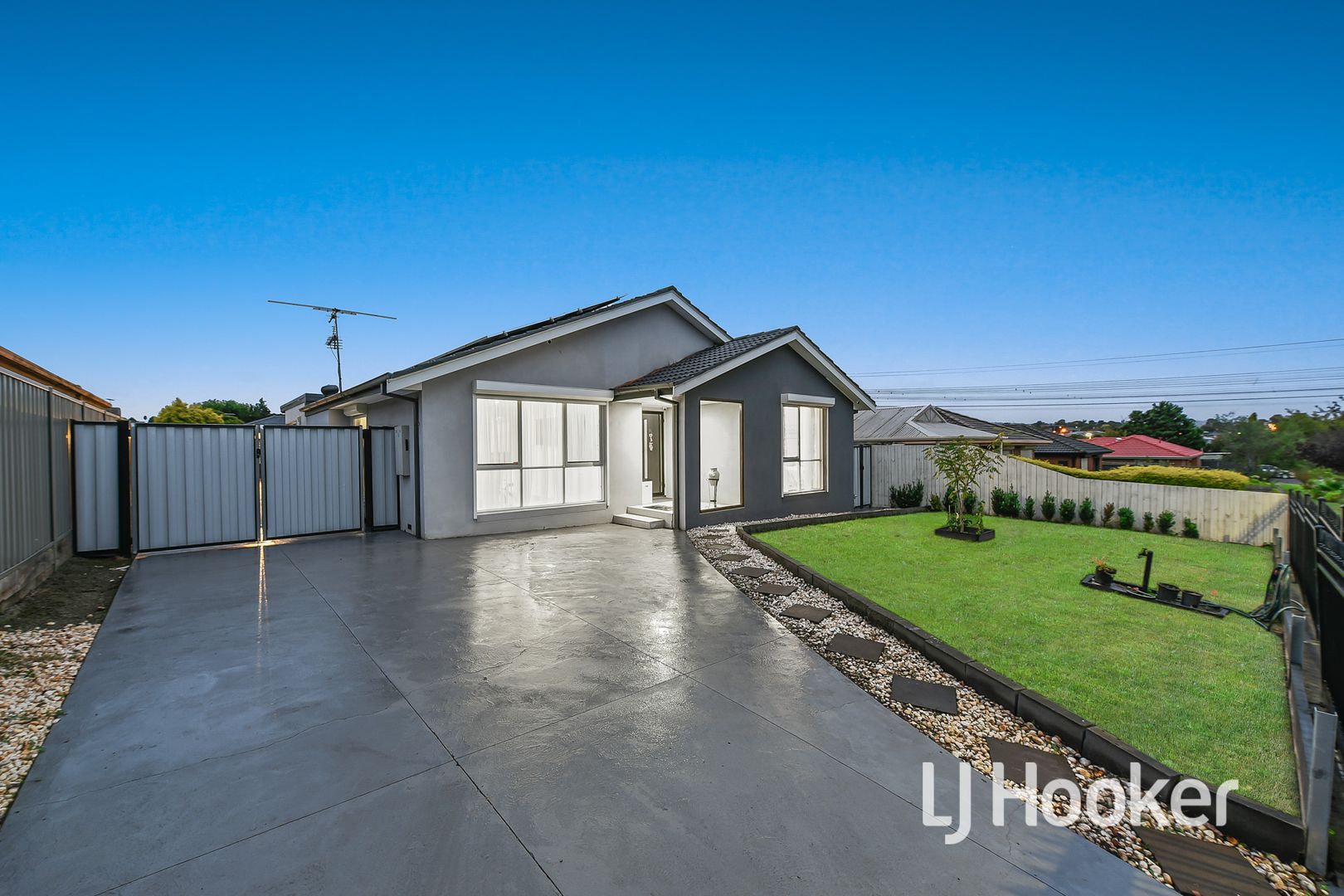 6 Eyebright Square, Hallam VIC 3803, Image 2