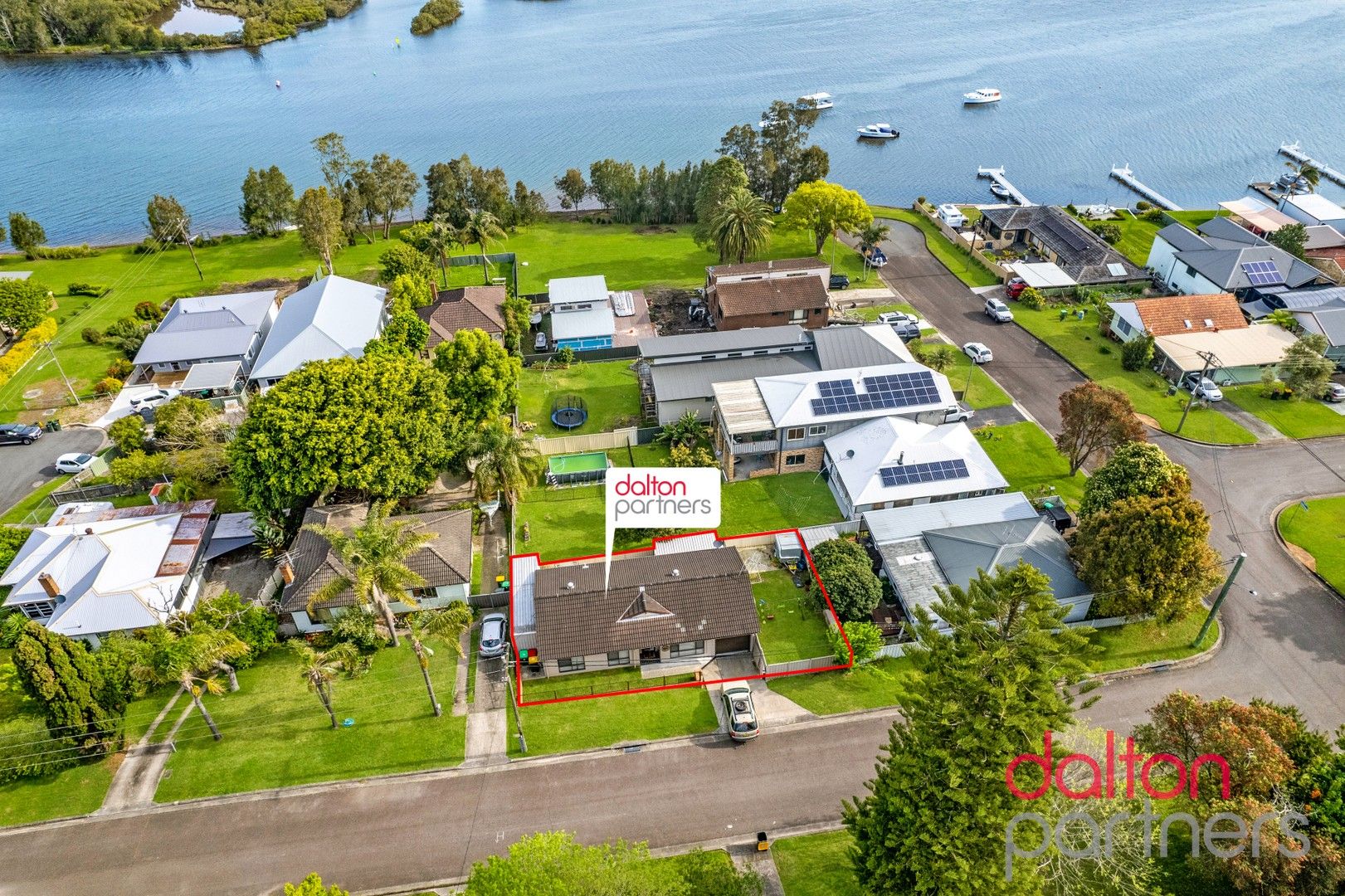 18A Edward Street, Fennell Bay NSW 2283, Image 0