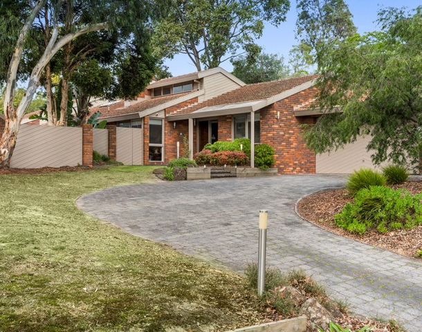 14 Donald Road, Wheelers Hill VIC 3150