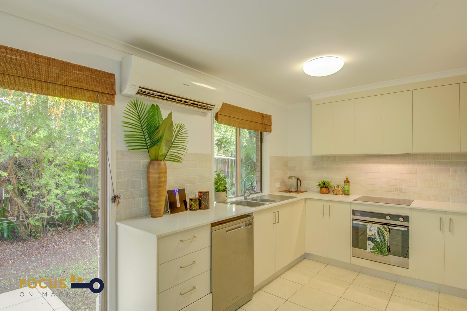 2 Christopher Court, Eimeo QLD 4740, Image 2